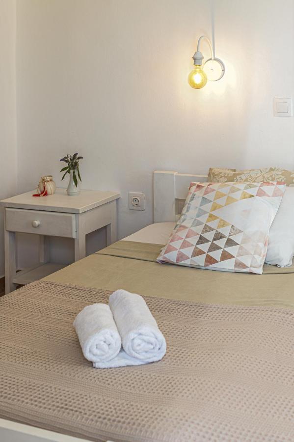 Dahlia Apartments And Studios Alikí Dış mekan fotoğraf
