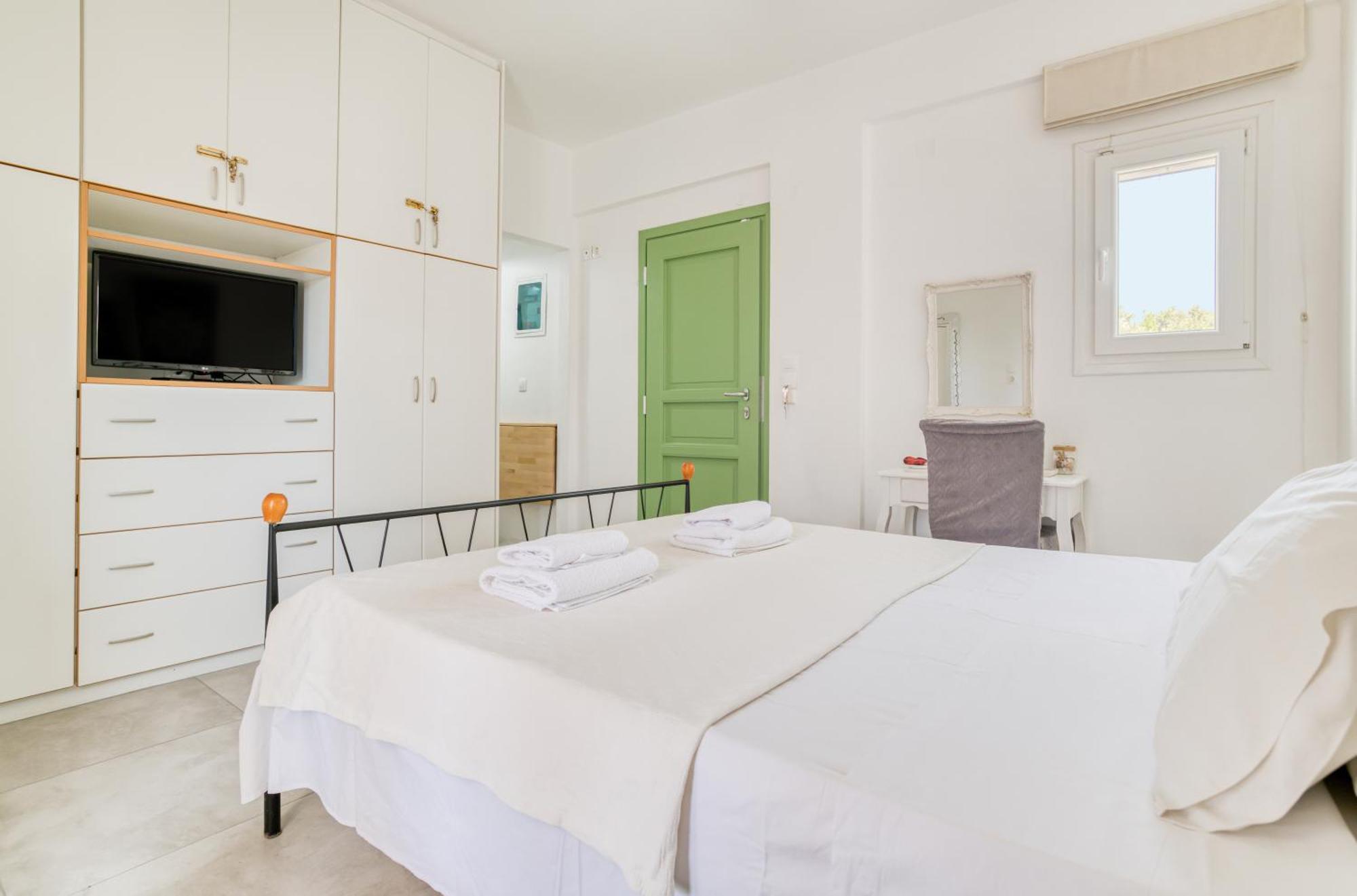 Dahlia Apartments And Studios Alikí Dış mekan fotoğraf
